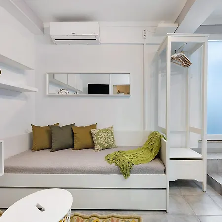 Economy For Two In 아파트 라고스