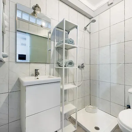 Economy For Two In דירה לאגוּ‏ש